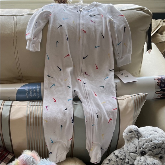 Infant Boys 5 Items Nike Adidas FirstImpressions Bundle /6 to 9 months NWT - Picture 8 of 16